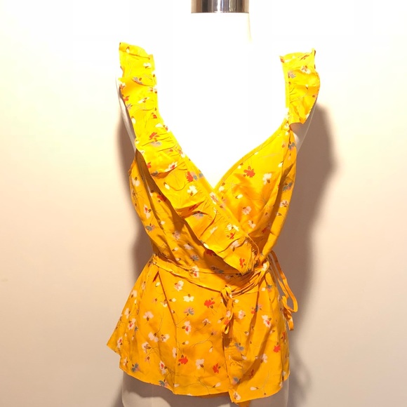 Madewell wrap top with flutter sleeves - Picture 2 of 6